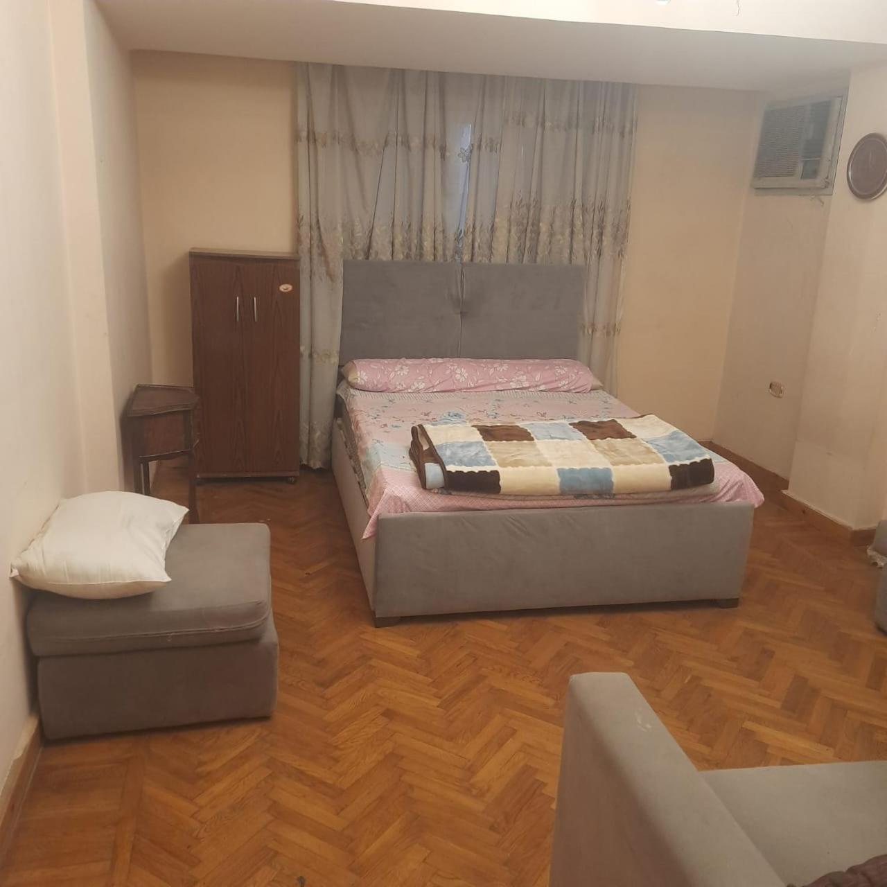 Fully Equipped , 3 Bedroom ,centrally Located Flat In Mohandsseen